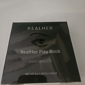 RealHer Playbook Play Book Eyeshadow Palette 1